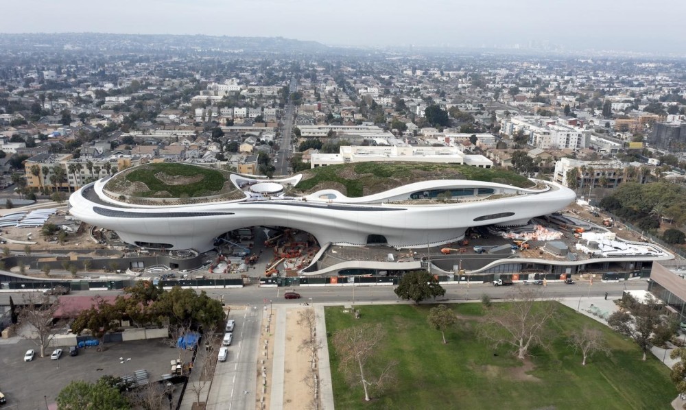 MAD Architects trasforma Los Angeles — il Lucas Museum apre il 22 settembre 2026