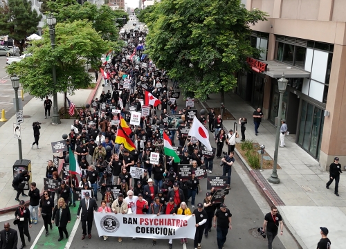 CONVENZIONE APA ACCOLTA DA ACCUSE DI CRIMINI PSICHIATRICI GLOBALI